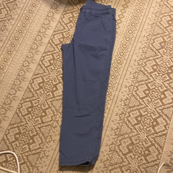 Time And Tru Grey/Blue Cargo Capris Size 10 - Picture 5 of 9